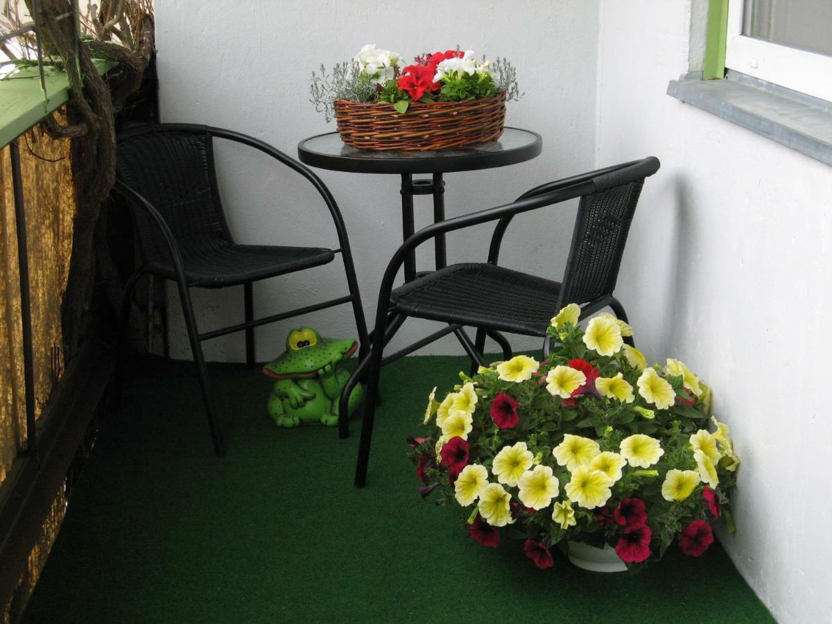 Gratarre Apartment กูรัซซาเร ภายนอก รูปภาพ